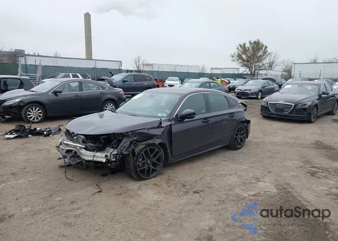 2024 Honda Civic Sport Touring z USA, uszkodzony, nr VIN 19XFL1H81RE008937